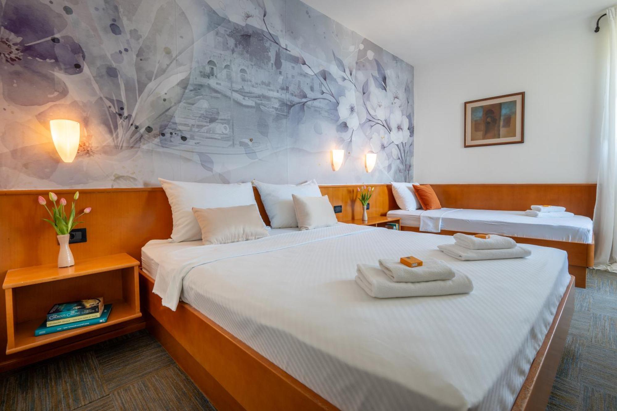 Newly Renovated Hotel Kastil Bol Bilik gambar