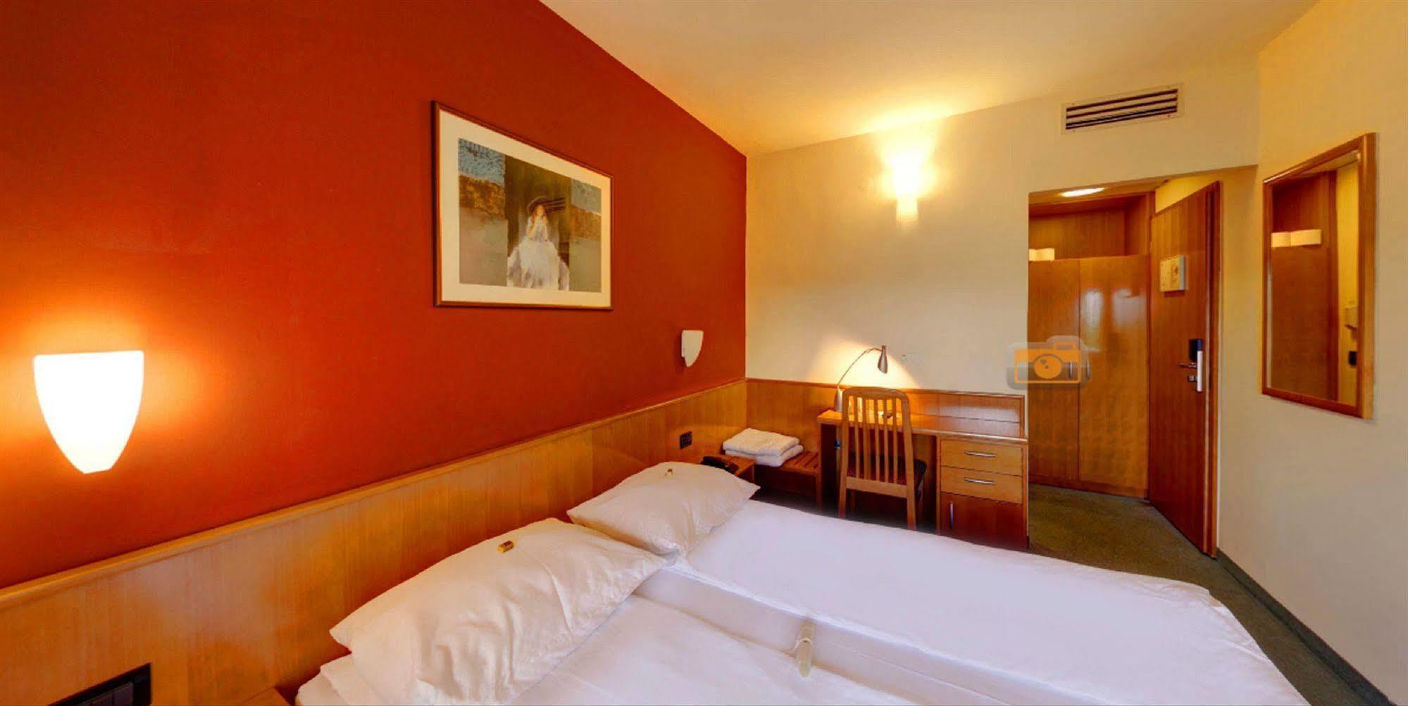 Newly Renovated Hotel Kastil Bol Luaran gambar